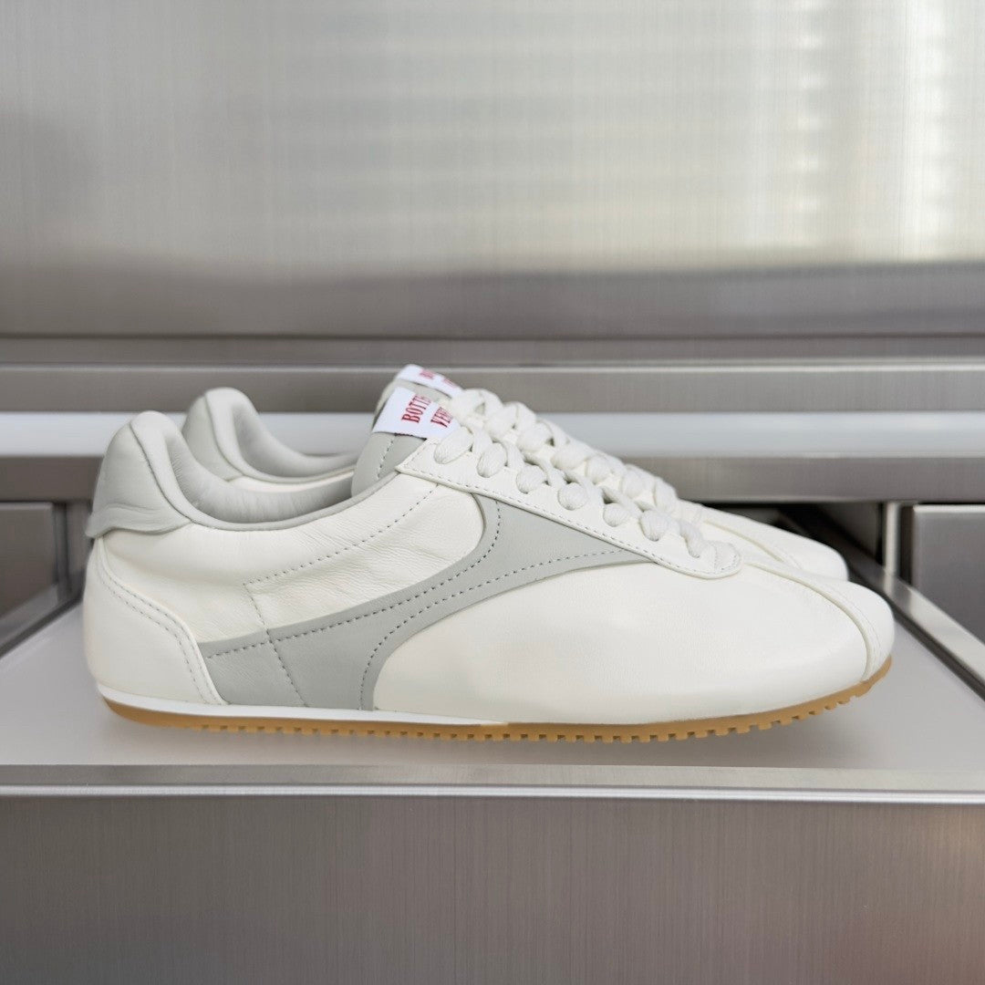 Bottega  Veneta BV Shot Unisex Slim Leather Retro Sneakers  Alabaster / Silica Gray