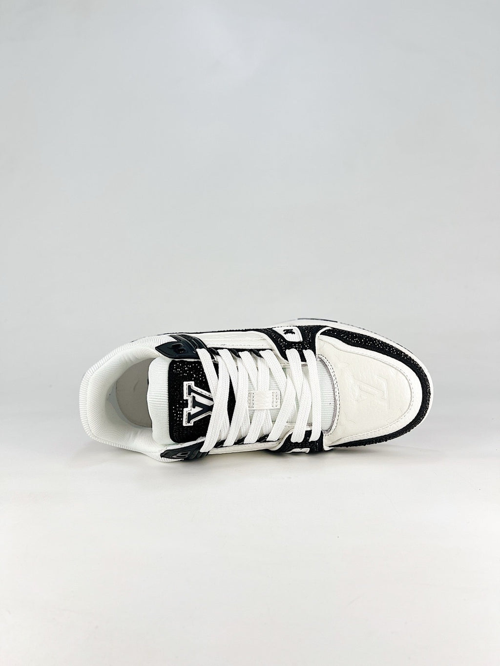 LV Skate Sneaker  Crystal Embellished Casual Shoes Unisex Black and white flash diamond