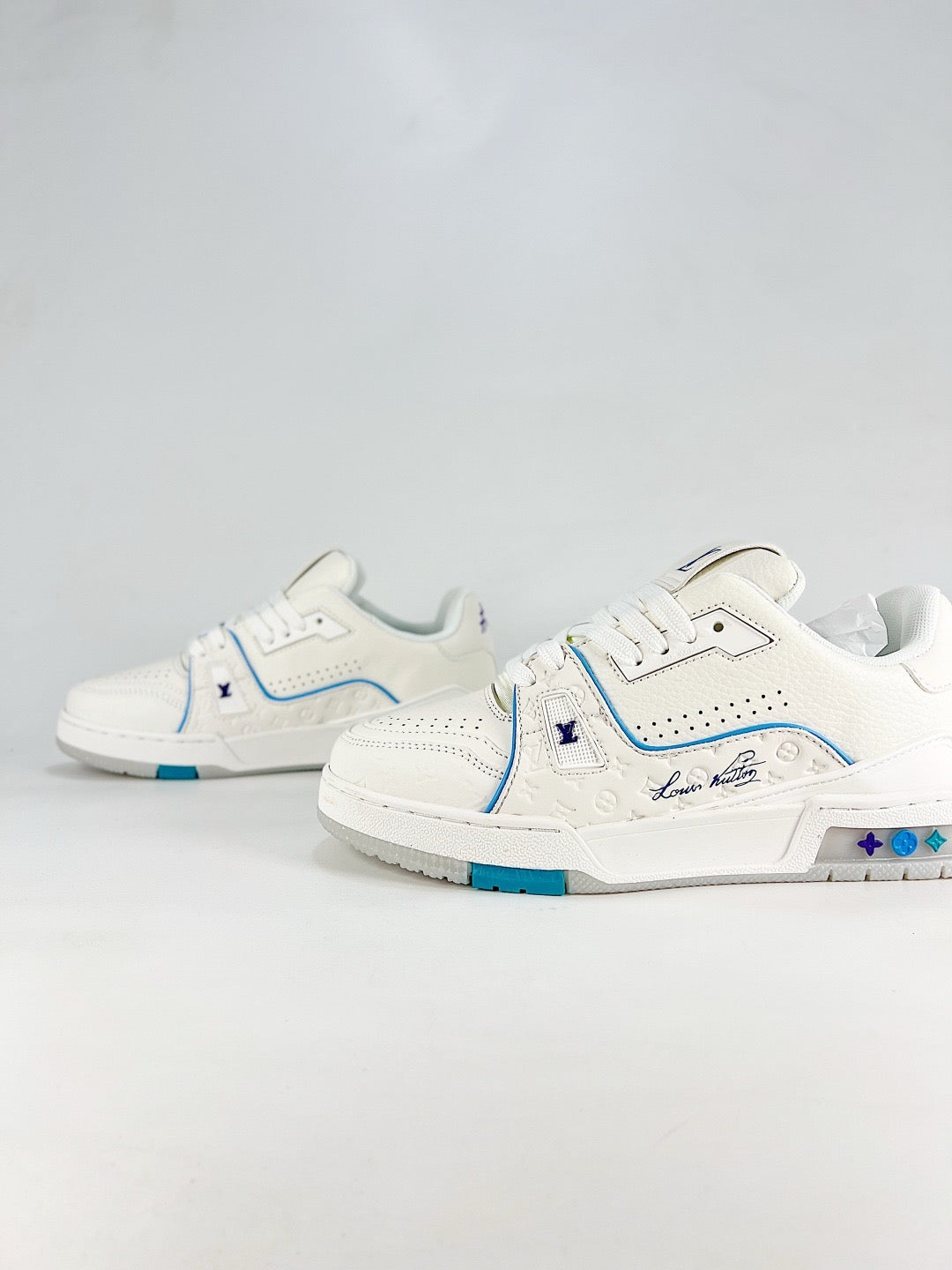 LV Trainer Sneakers Men Women Luxury Casual Skate Shoes Fashion Designer Trainers White leather upper
