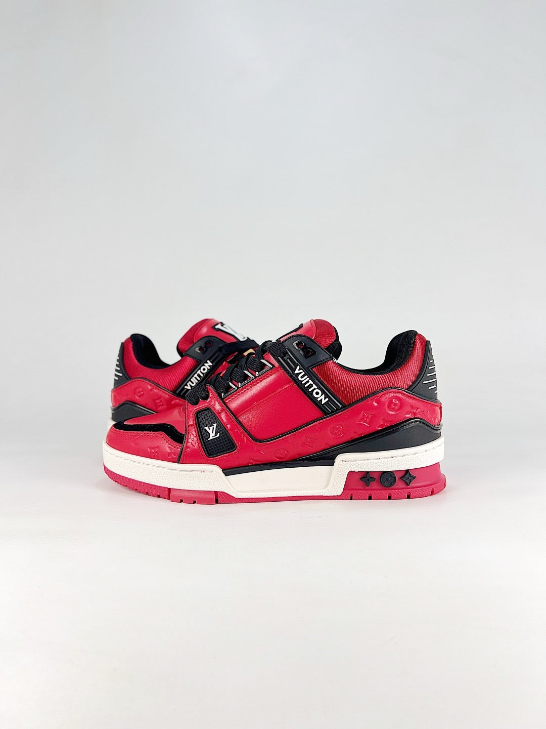 LV Trainer Embossed Monogram Sneakers Fashion Streetwear Leather Trainers Unisex Red Black