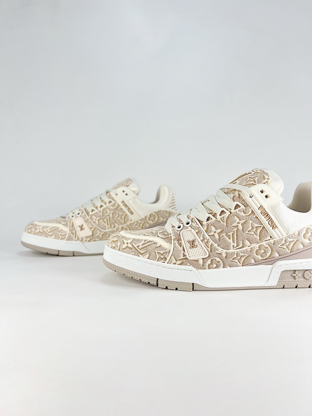 LV Trainer Embossed Monogram Sneakers Fashion Streetwear Leather Trainers Unisex Cream monogram jacquard upper