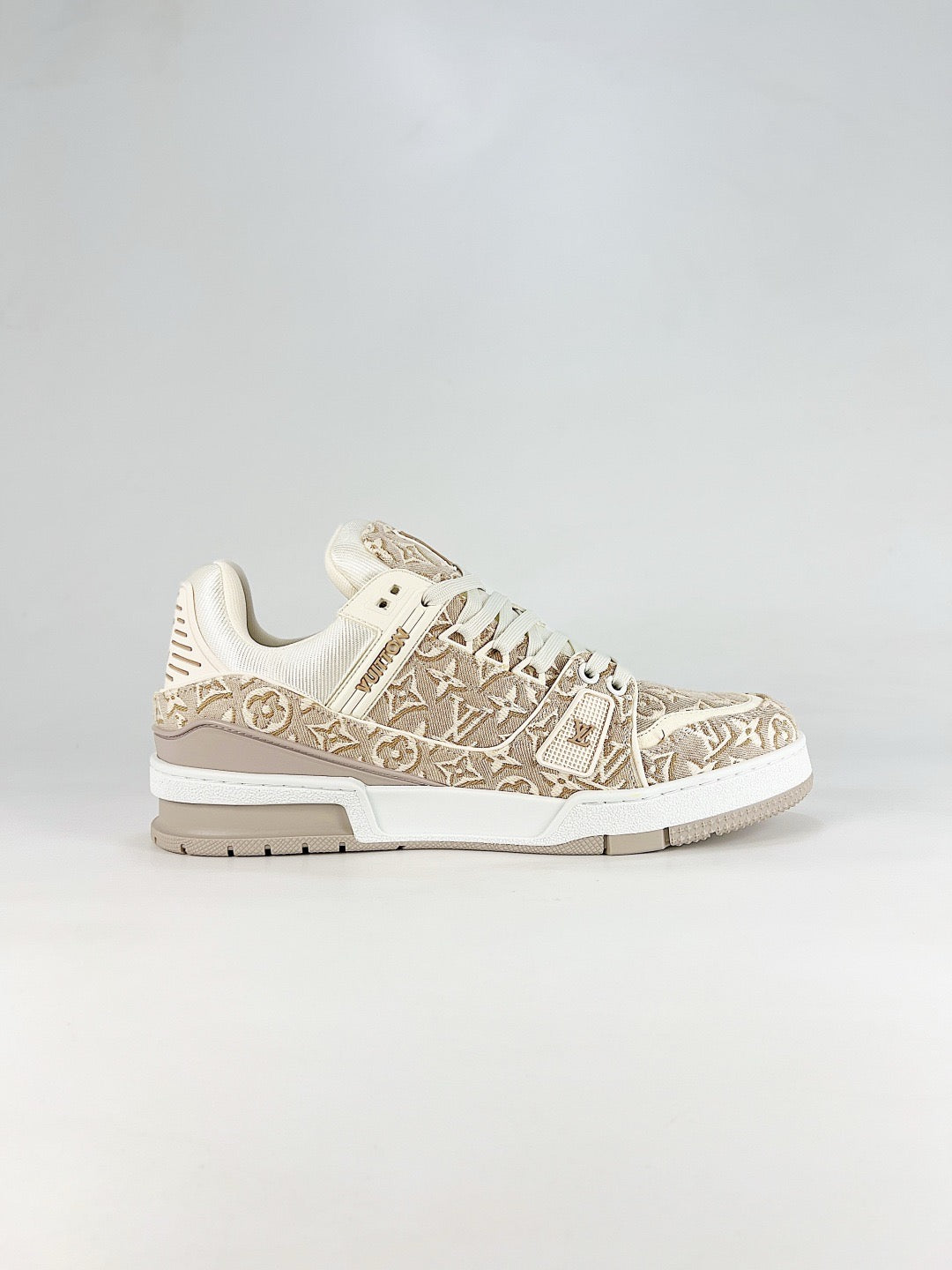 LV Trainer Embossed Monogram Sneakers Fashion Streetwear Leather Trainers Unisex Cream monogram jacquard upper
