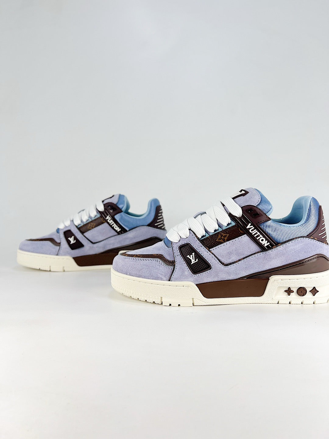 LV Trainer Embossed Monogram Sneakers Fashion Streetwear Leather Trainers Unisex Light lavender blue suede upper