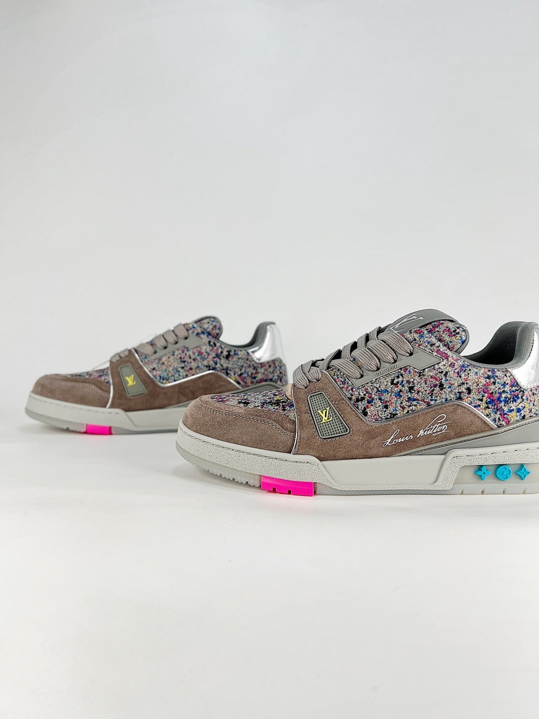 LV Trainer Sneakers Men Women Multicolor Tweed Suede Signature Casual Skate Shoes