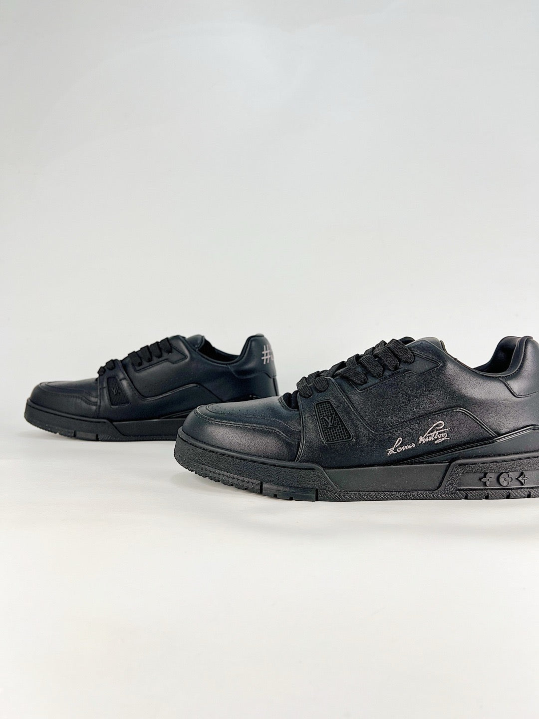 LV Trainer Sneakers Men Women All Black Leather Signature Casual Skate Shoes