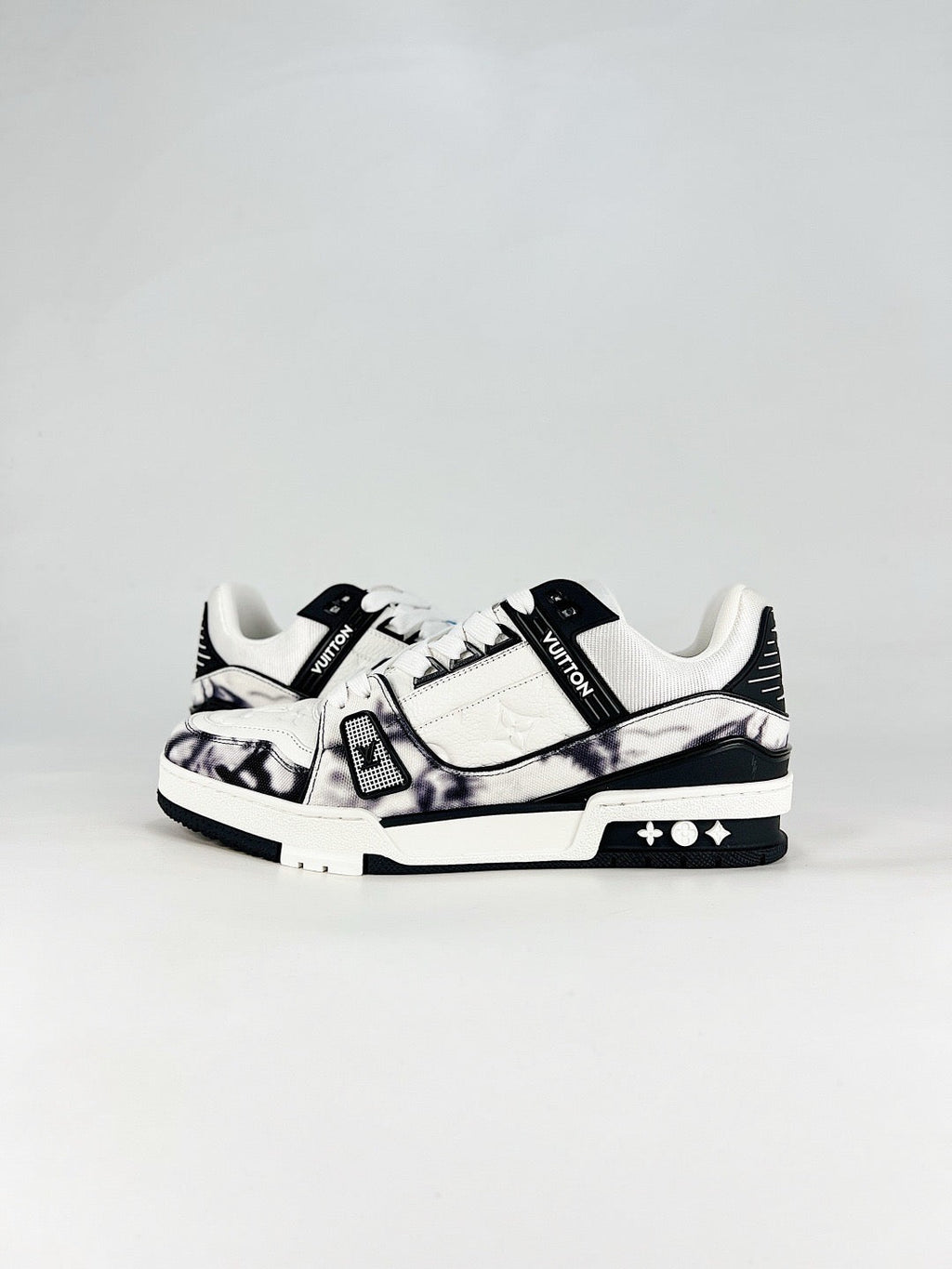 LV Trainer Sneakers Men Women Black White Tie Dye Embossed Casual Skate Shoes