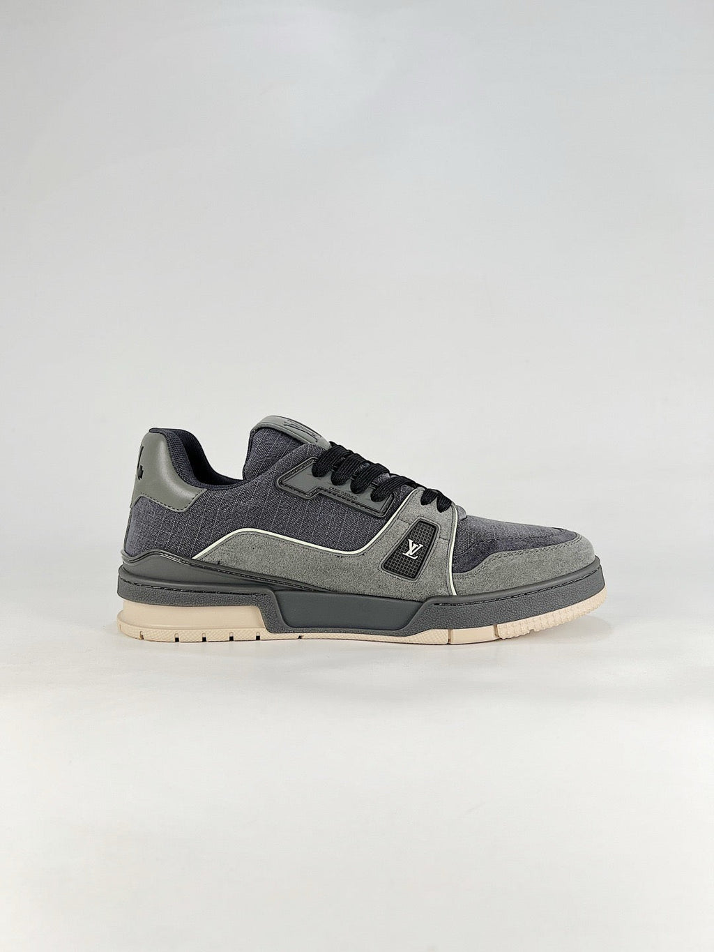 LV Trainer Sneakers Men Women Dark Grey Suede Fabric Casual Skate Shoes