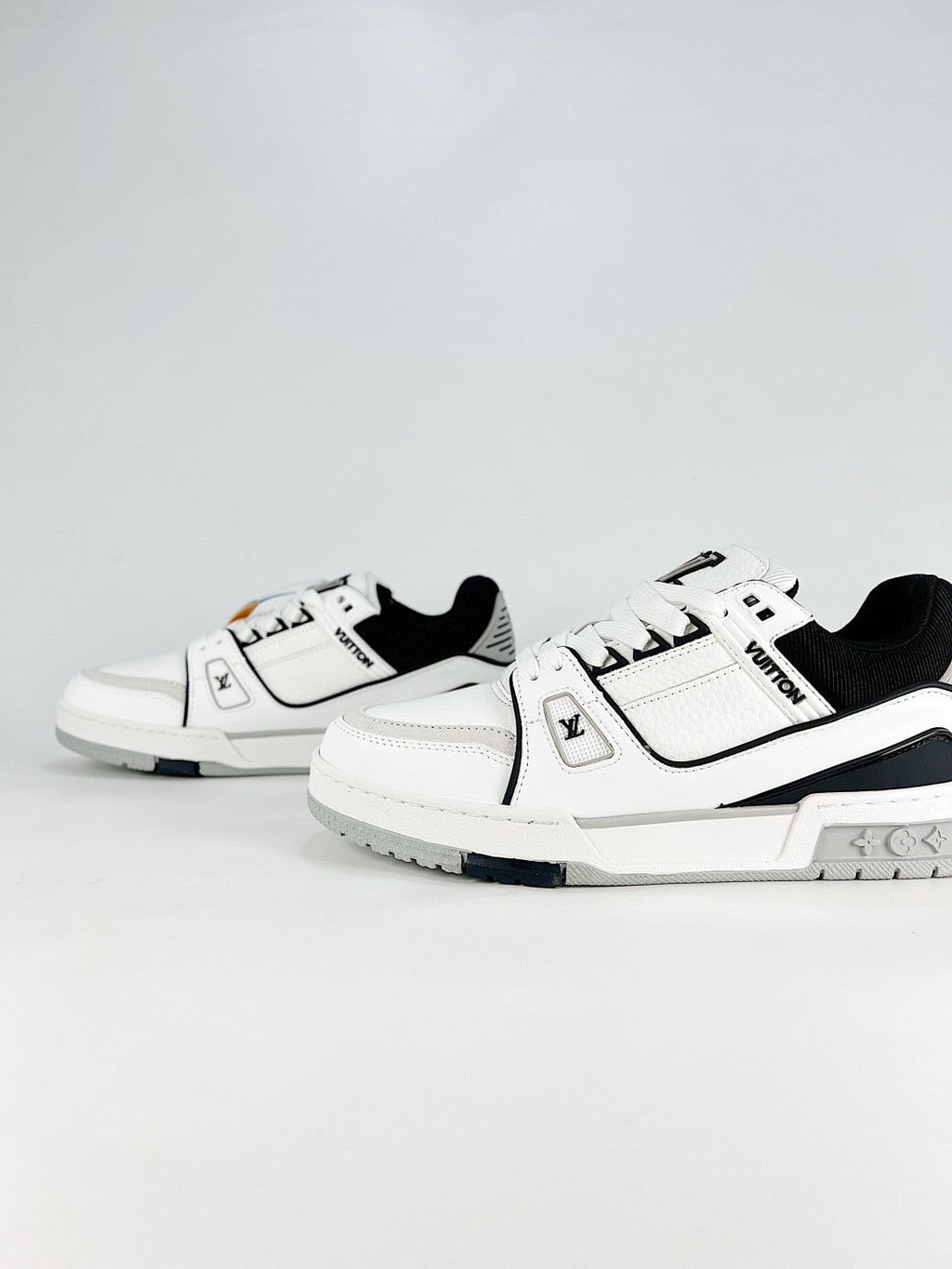 LV Trainer Sneakers Men Women White Black Leather Casual Skate Shoes