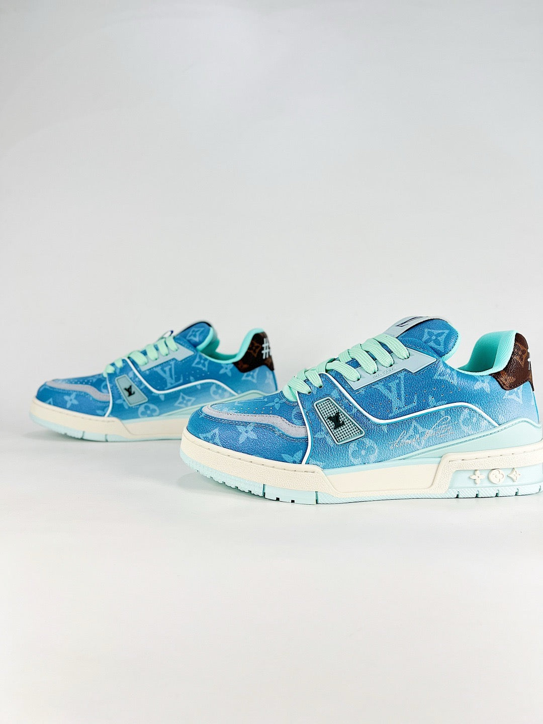 LV Trainer Sneakers Men Women Lake Blue Gradient Monogram Casual Skate Shoes