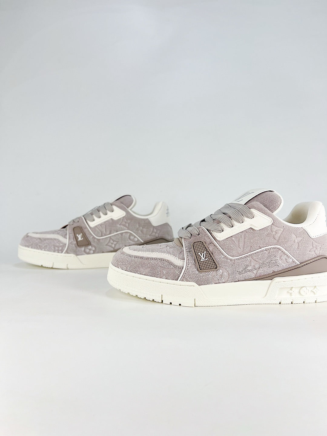 LV Trainer Sneakers Men Women Grey Brown Monogram Denim Casual Skate Shoes