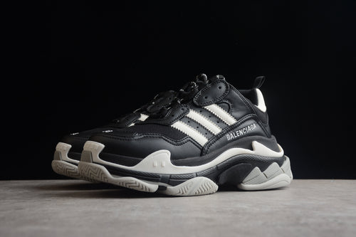 Balenciaga Triple S Thick Sole Running Sneakers for Men and Women Black White