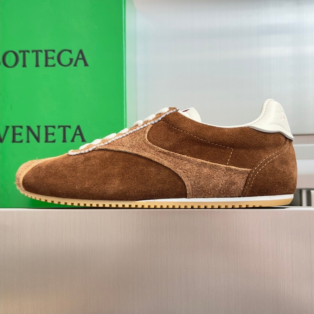 Bottega  Veneta BV Shot Unisex Slim Leather Retro Sneakers Tobacco / Brown Suede