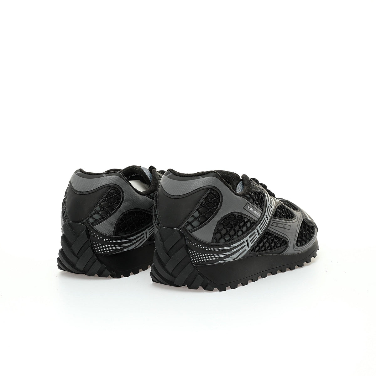 Bottega Veneta Orbit Runner Unisex  Low-Top Sneakers Grey / Black