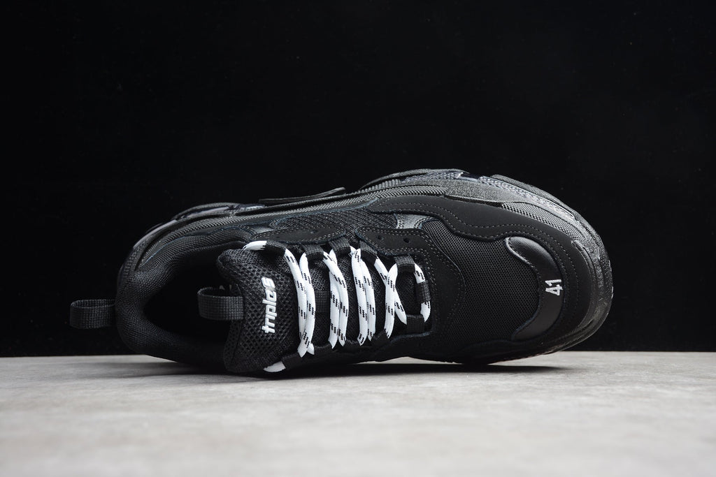 Balenciaga Triple S Thick Sole Running Sneakers for Men and Women Black