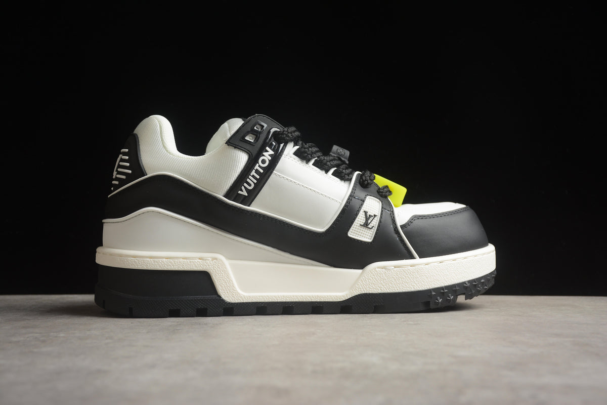 Louis Vuitton LV Trainer Leather Sneaker Unisex Black White